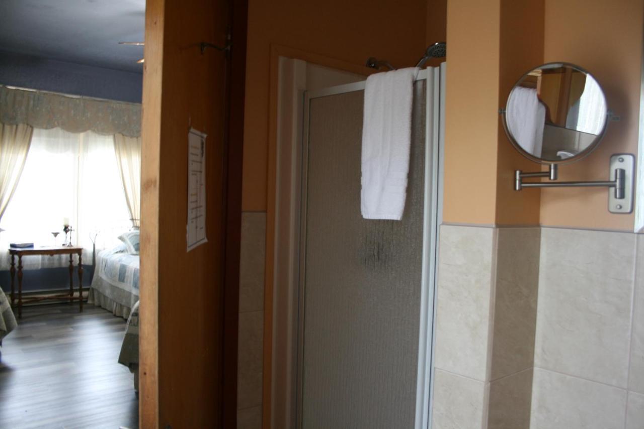 Hébertville Auberge Presbytere Mont Lac-Vert מראה חיצוני תמונה