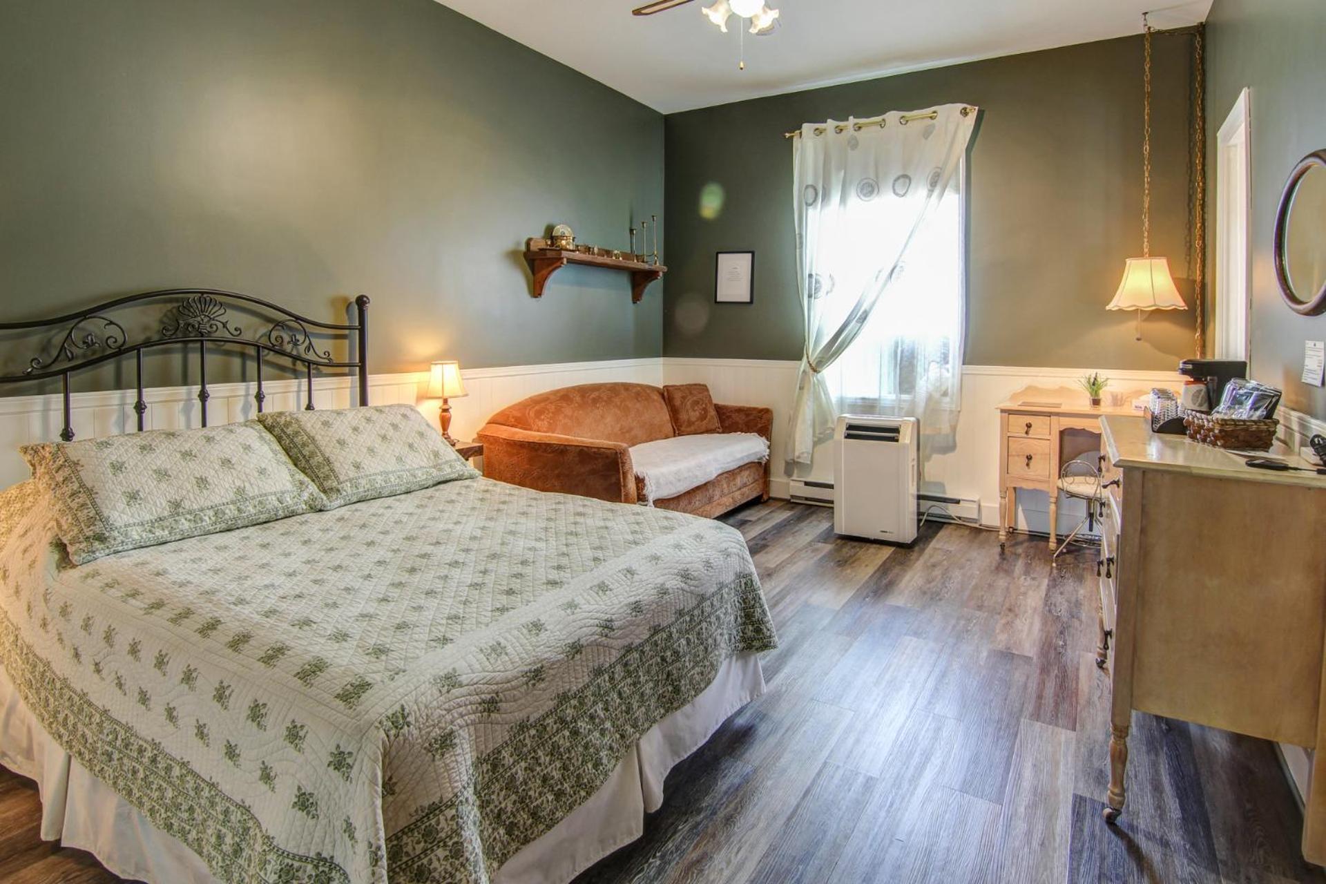 Hébertville Auberge Presbytere Mont Lac-Vert מראה חיצוני תמונה