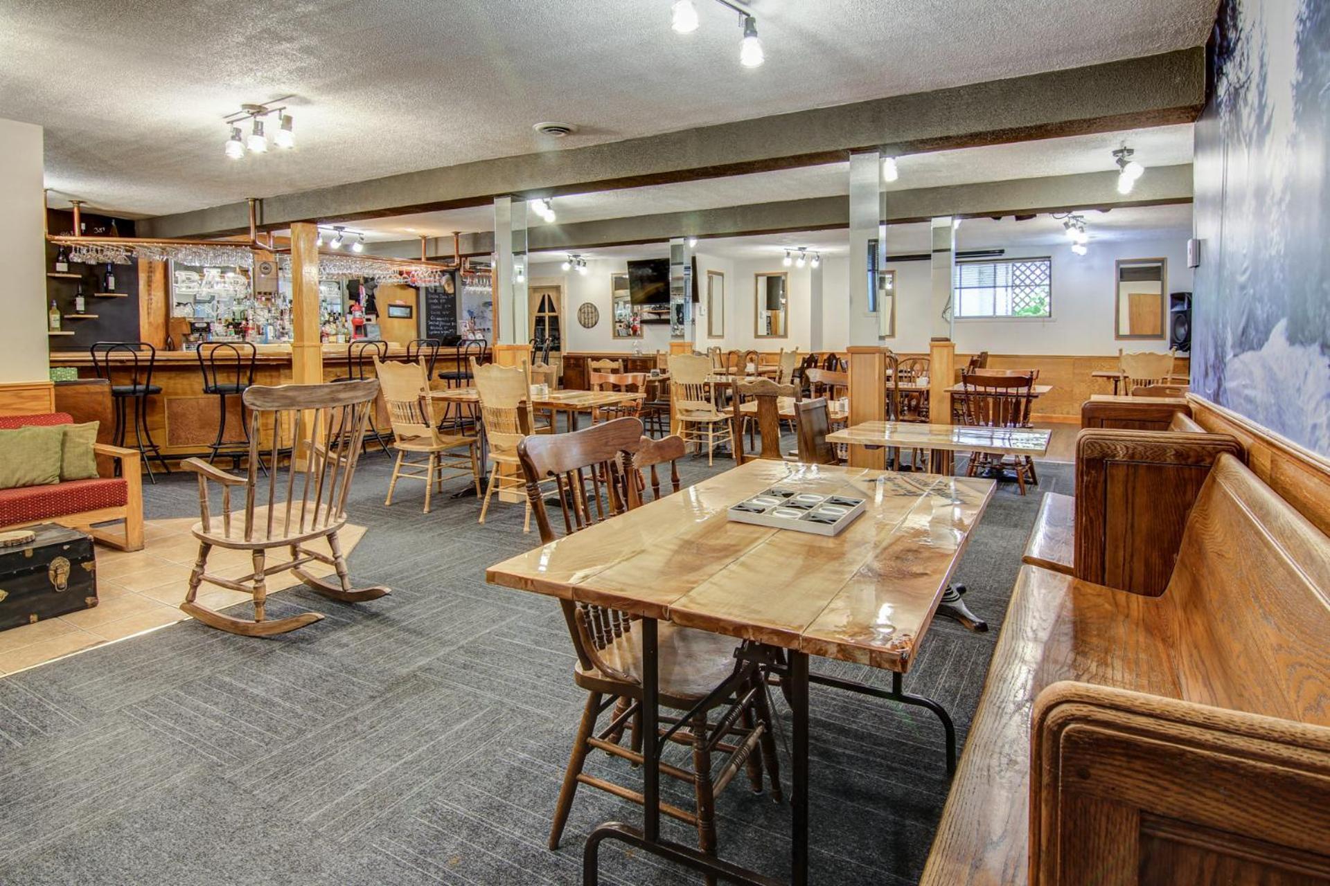 Hébertville Auberge Presbytere Mont Lac-Vert מראה חיצוני תמונה